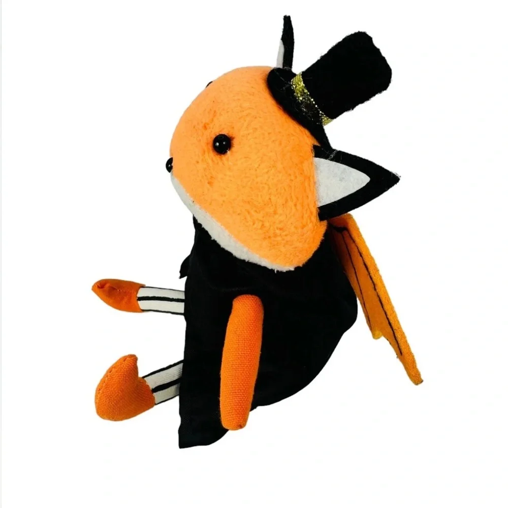 Target Hyde And Eek Fundy Fox Bat Halloween Shelf Sitter Felt 2020 HAS ISSUES!